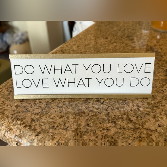 Desk Sign - Picture 1 of 1